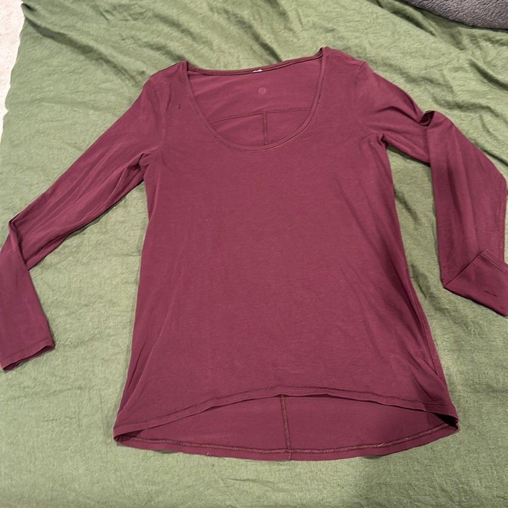 Lululemom long sleeve size 8